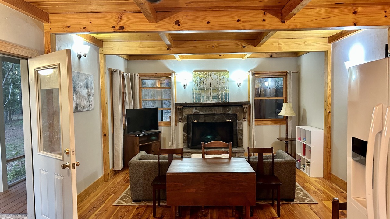 Photo of Livingroom in Tallahassee