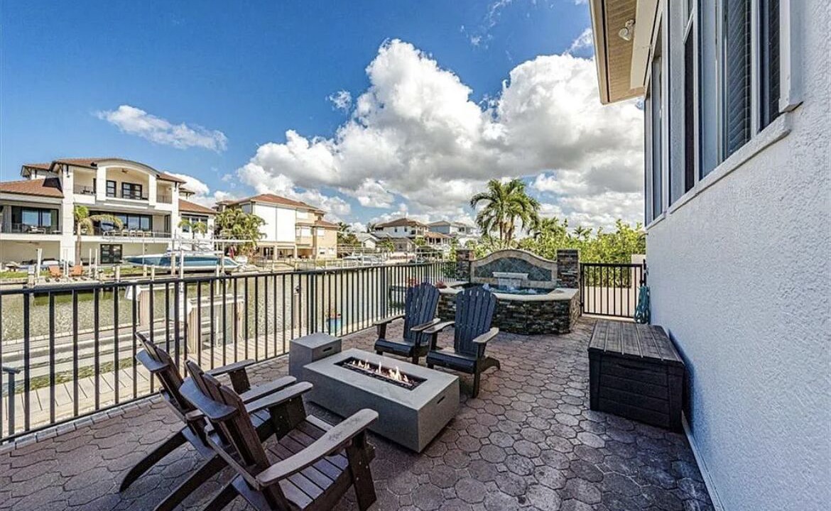 Photo of Patio Balcony in Connors