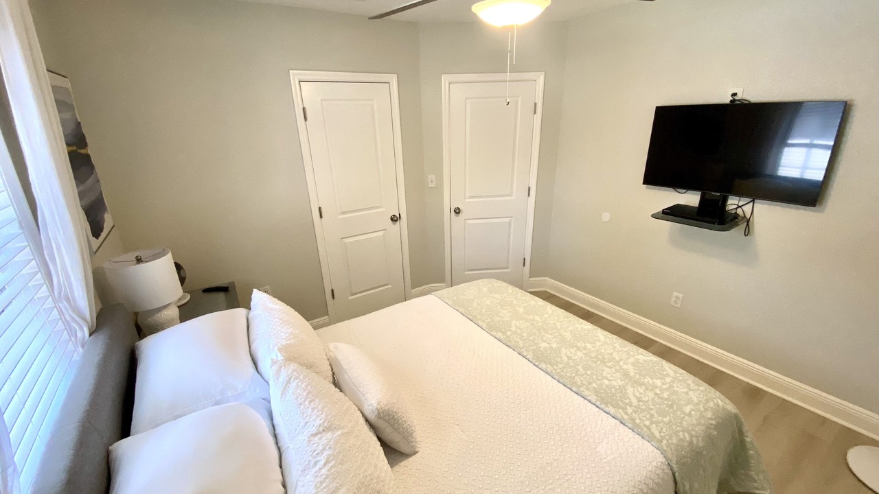 Photo of Bedroom in Ballast Point