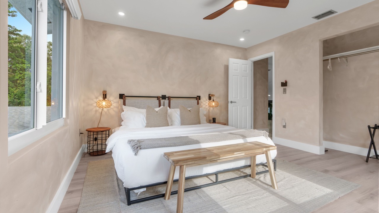 Photo of Bedroom in River Oaks