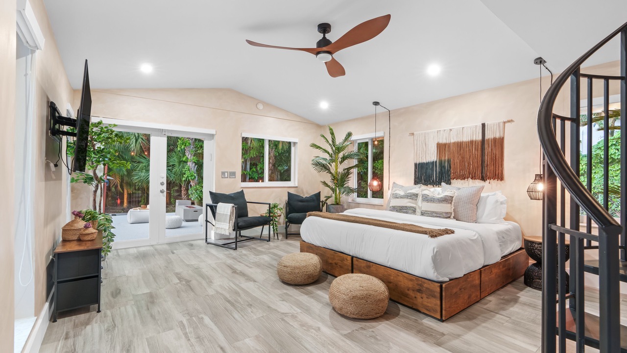 Photo of Bedroom in River Oaks