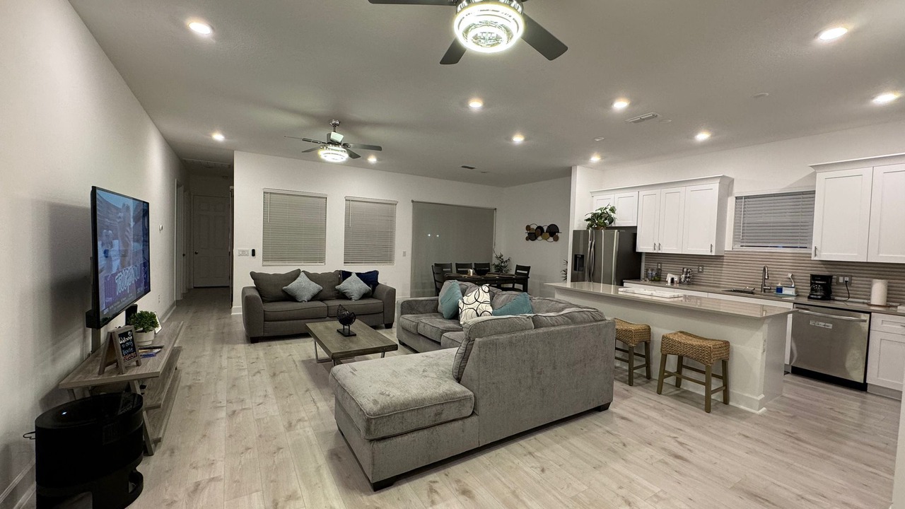 Photo of Livingroom in Trafalgar Village