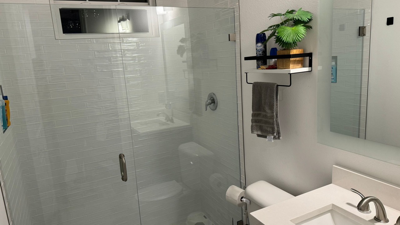 Photo of Bathroom in Trafalgar Village