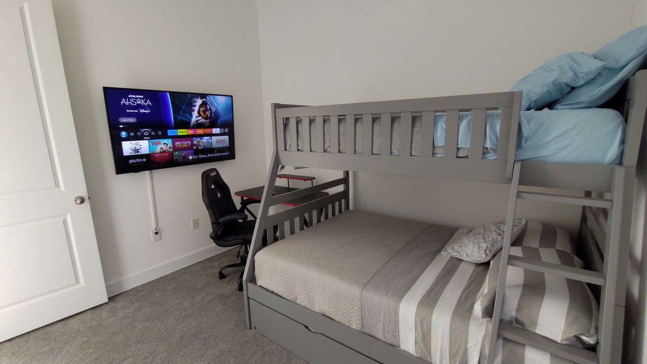 Photo of Bedroom in Trafalgar Village