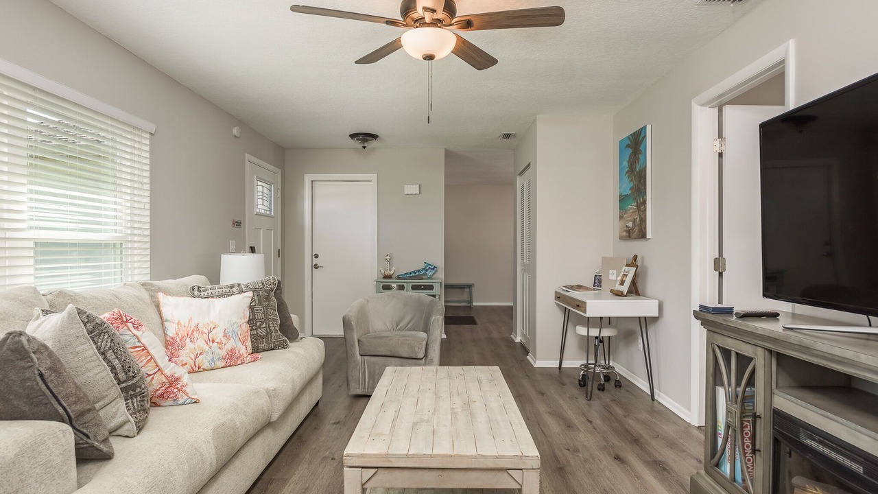 Photo of Livingroom in Palm Harbor