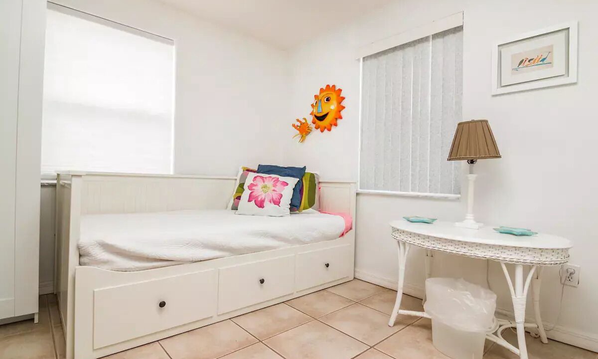 Photo of Bedroom in Melbourne Beach