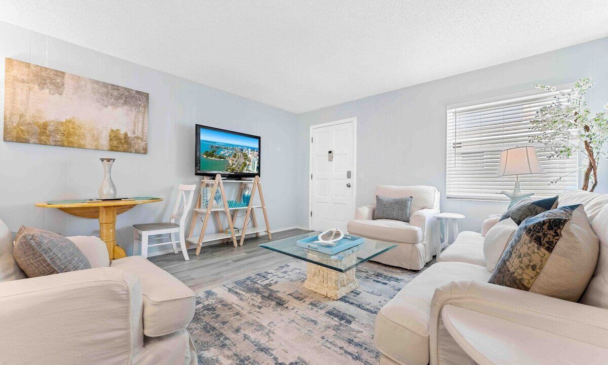 Photo of Livingroom in Laurel Park