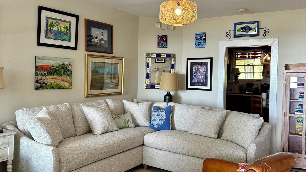 Photo of Livingroom in Sullivan's Island