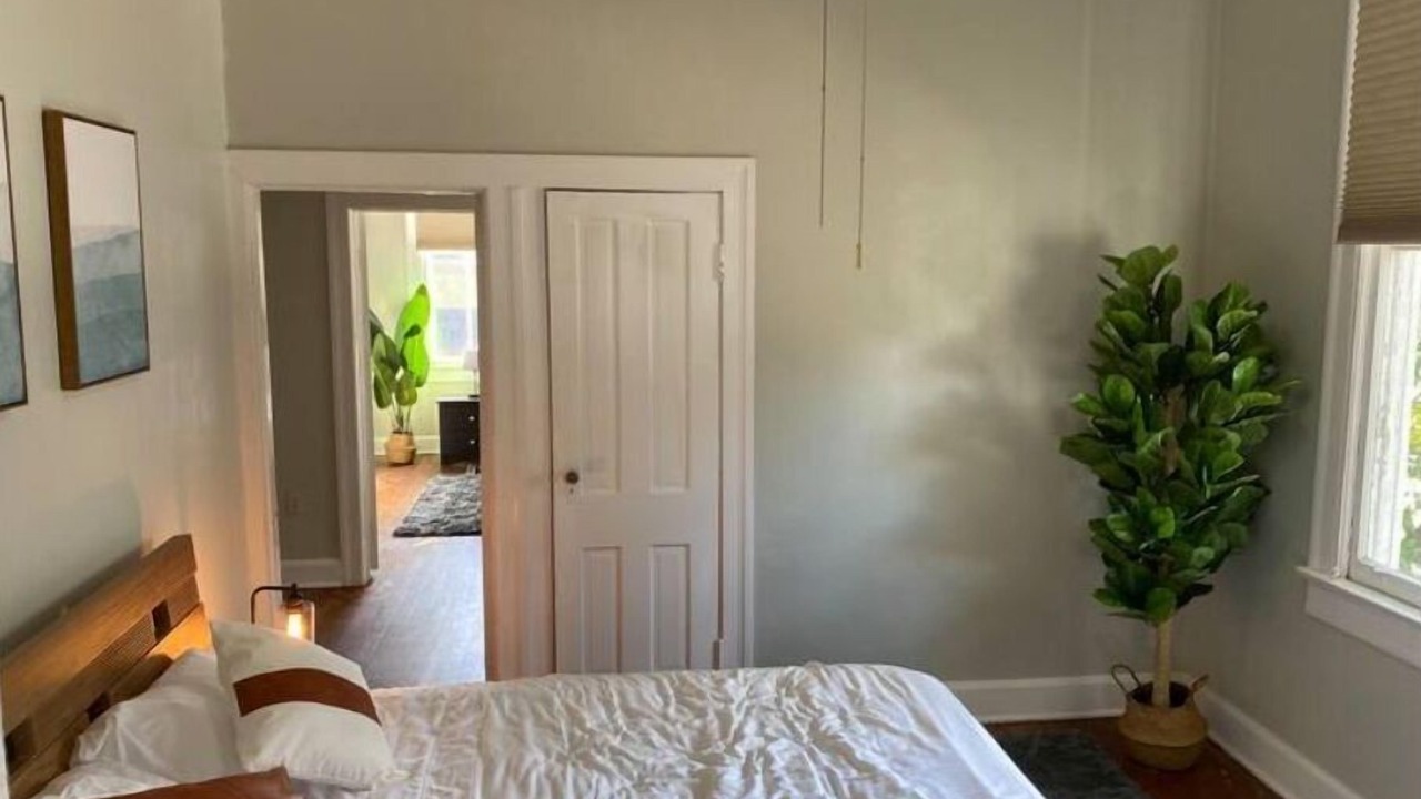 Photo of Bedroom in Five Points