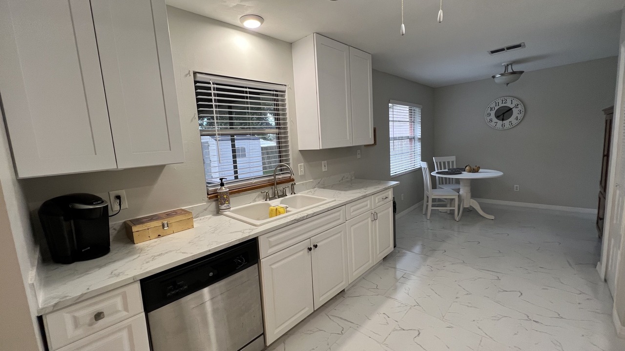 Photo of Kitchen in Sun 'N Lake