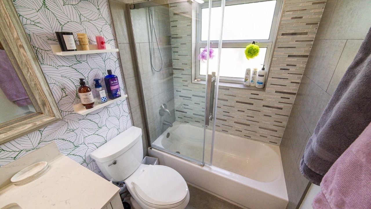Photo of Bathroom in Sandalfoot Cove
