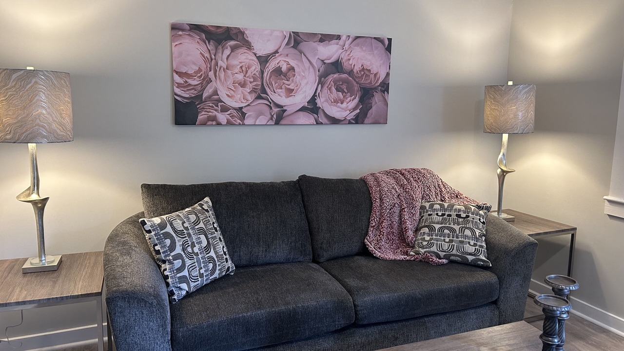 Photo of Livingroom in Canton