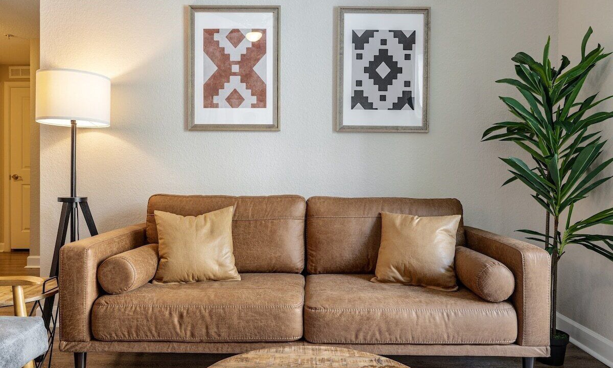 Photo of Livingroom in Carver City - Lincoln Gardens