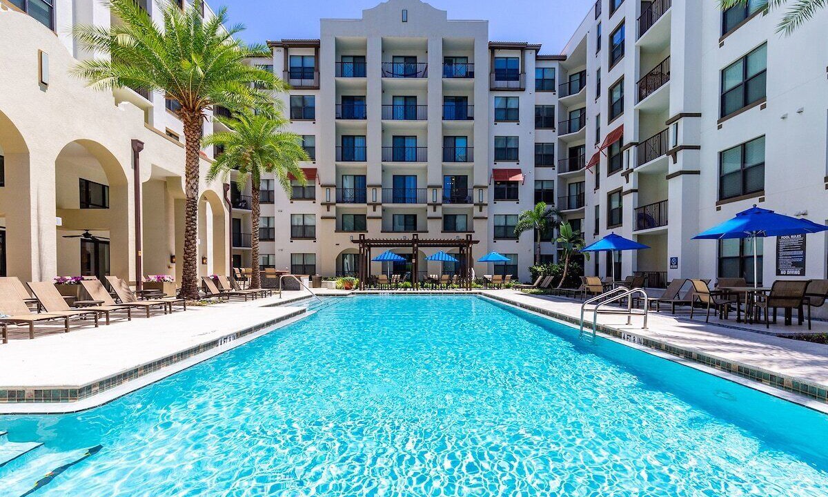 Photo of Outdoor in Carver City - Lincoln Gardens