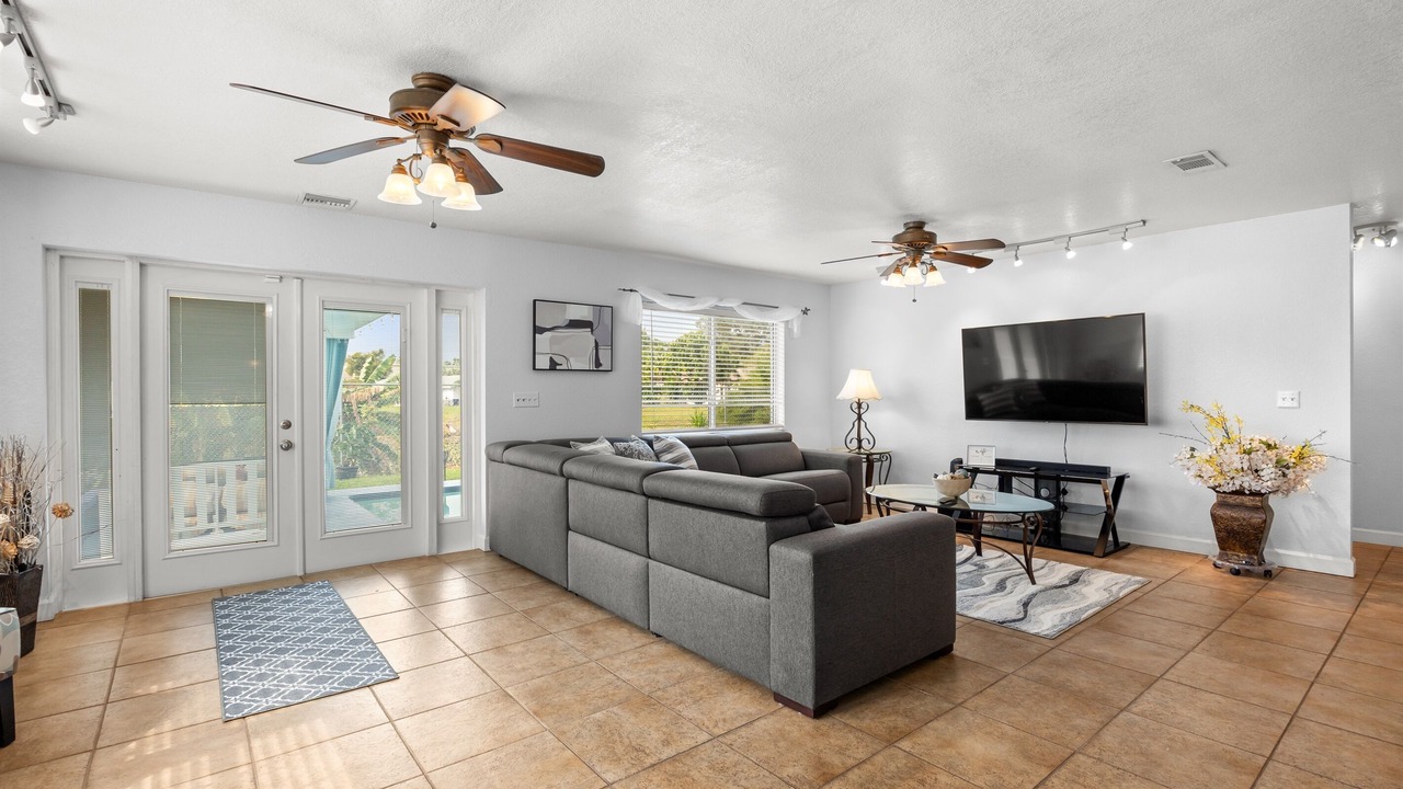 Photo of Bedroom in Pinebrook Estates