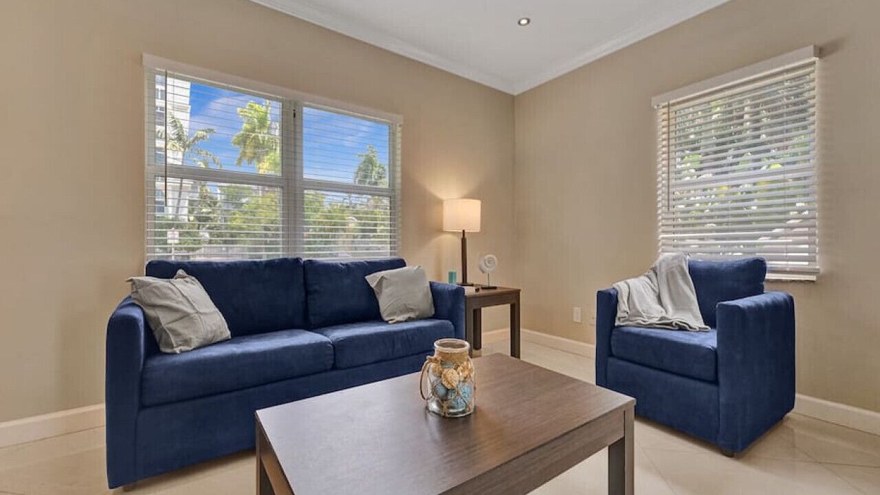Photo of Livingroom in Hendricks and Venice Isles