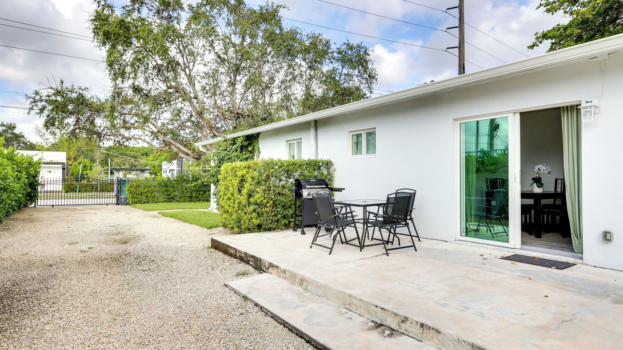 Photo of Outdoor in South Miami