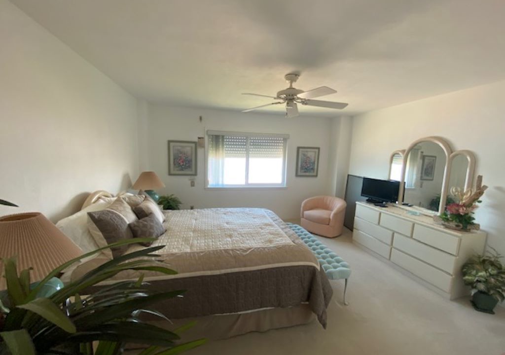 Photo of Bedroom in Starboard Light