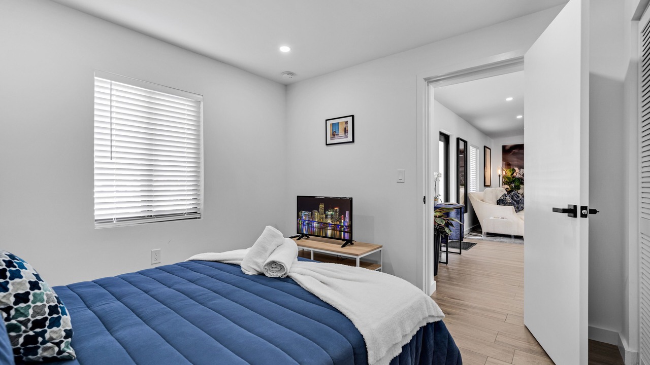Photo of Bedroom in Ludlam