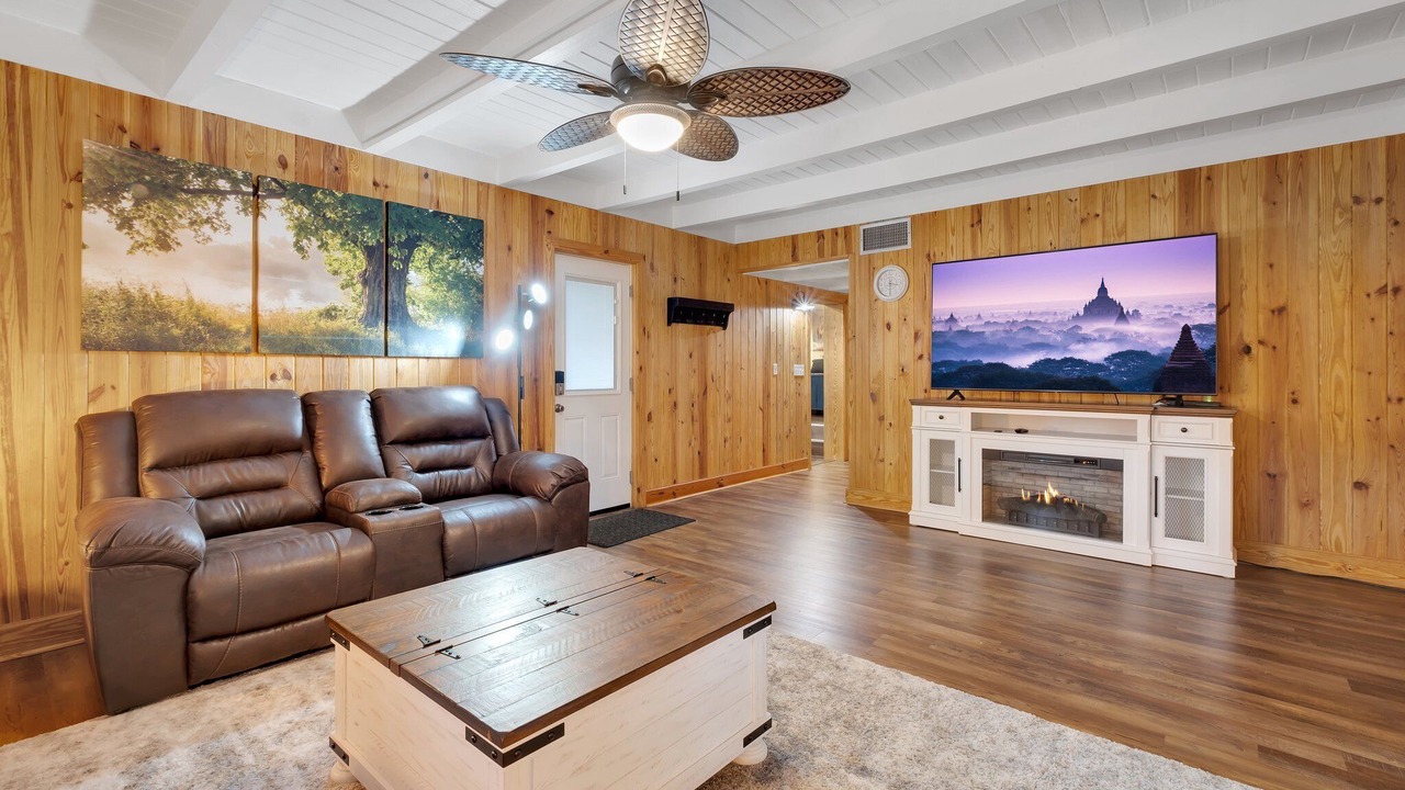 Photo of Livingroom in Telogia