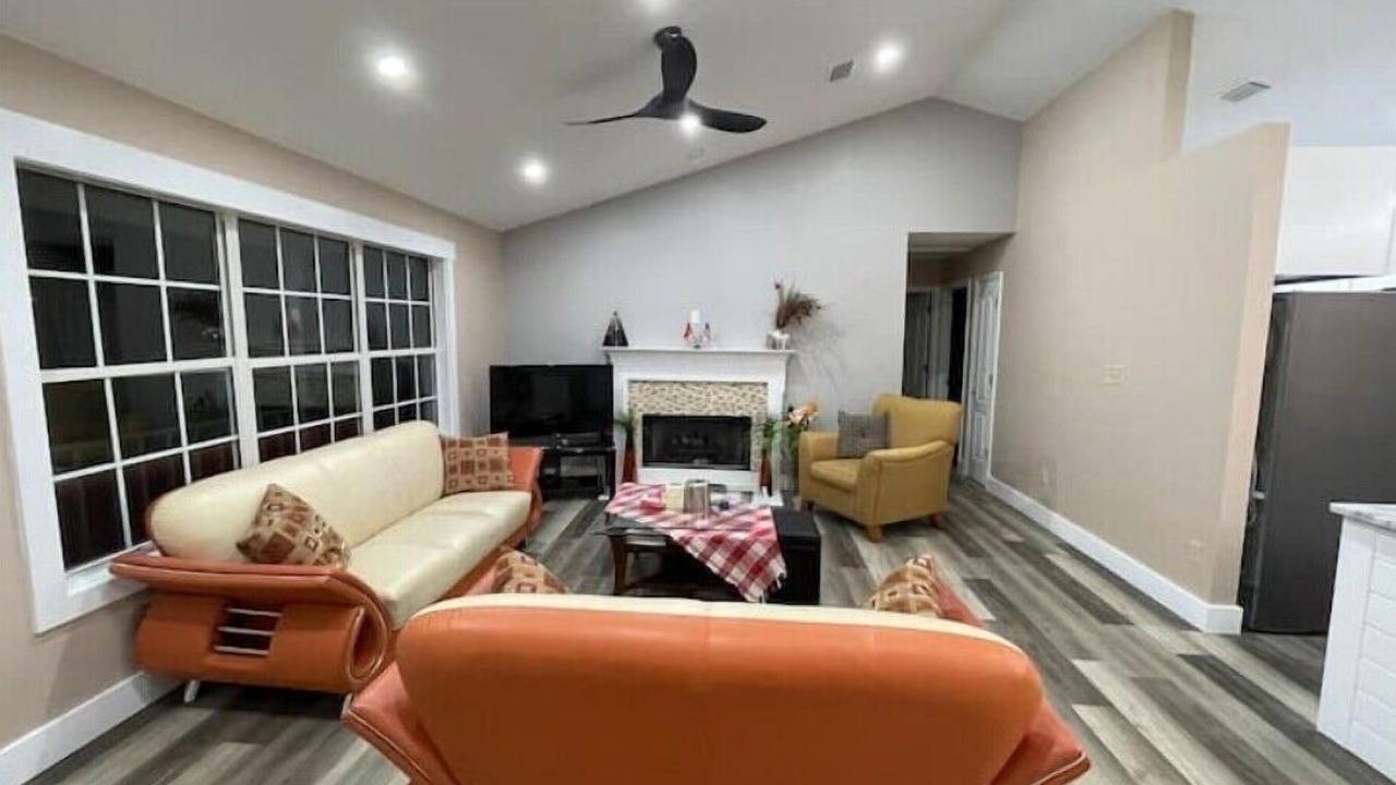 Photo of Livingroom in Tallahassee