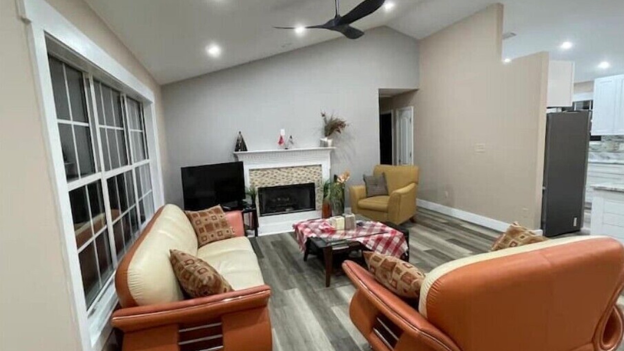 Photo of Livingroom in Tallahassee