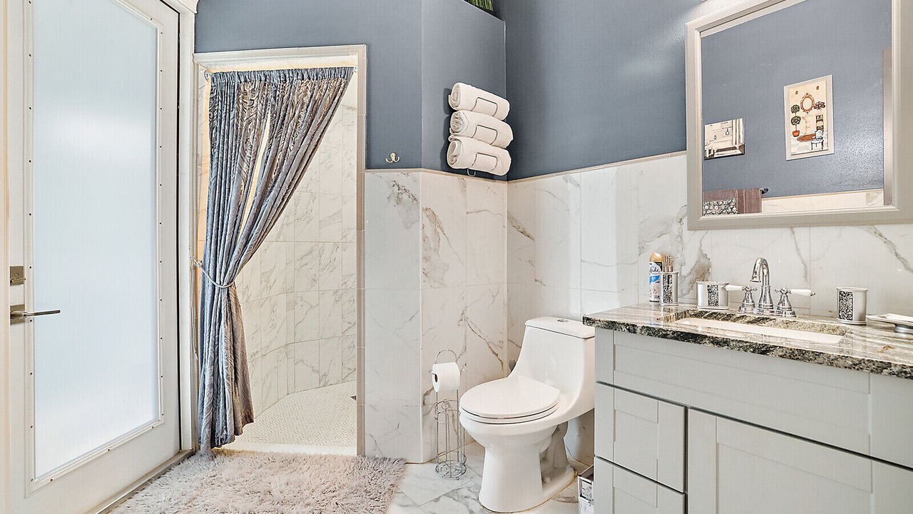 Photo of Bathroom in Belleview Heights