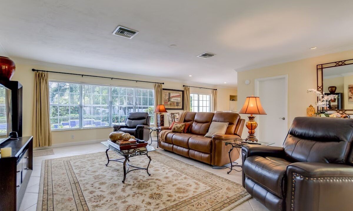 Photo of Livingroom in Wilton Manors