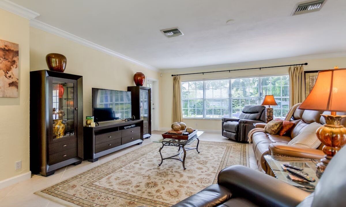 Photo of Livingroom in Wilton Manors