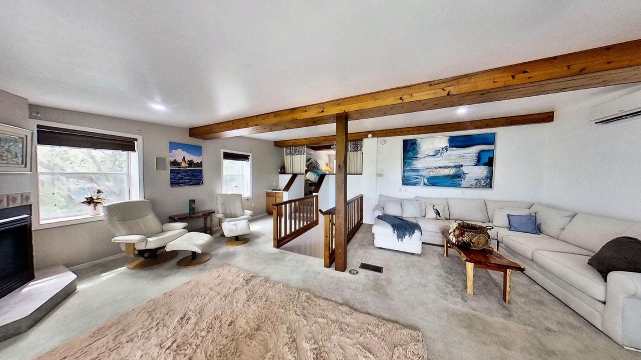 Photo of Livingroom in Cedar Key