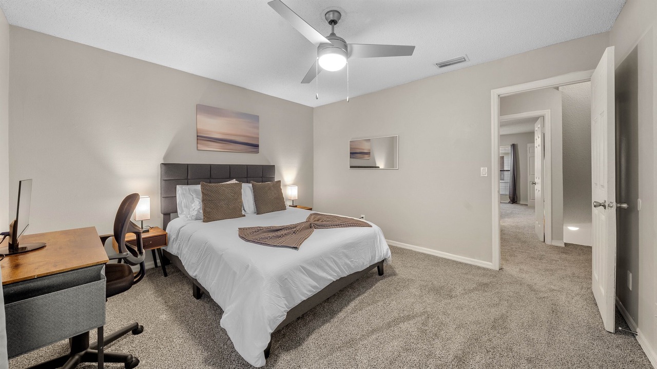 Photo of Bedroom in University