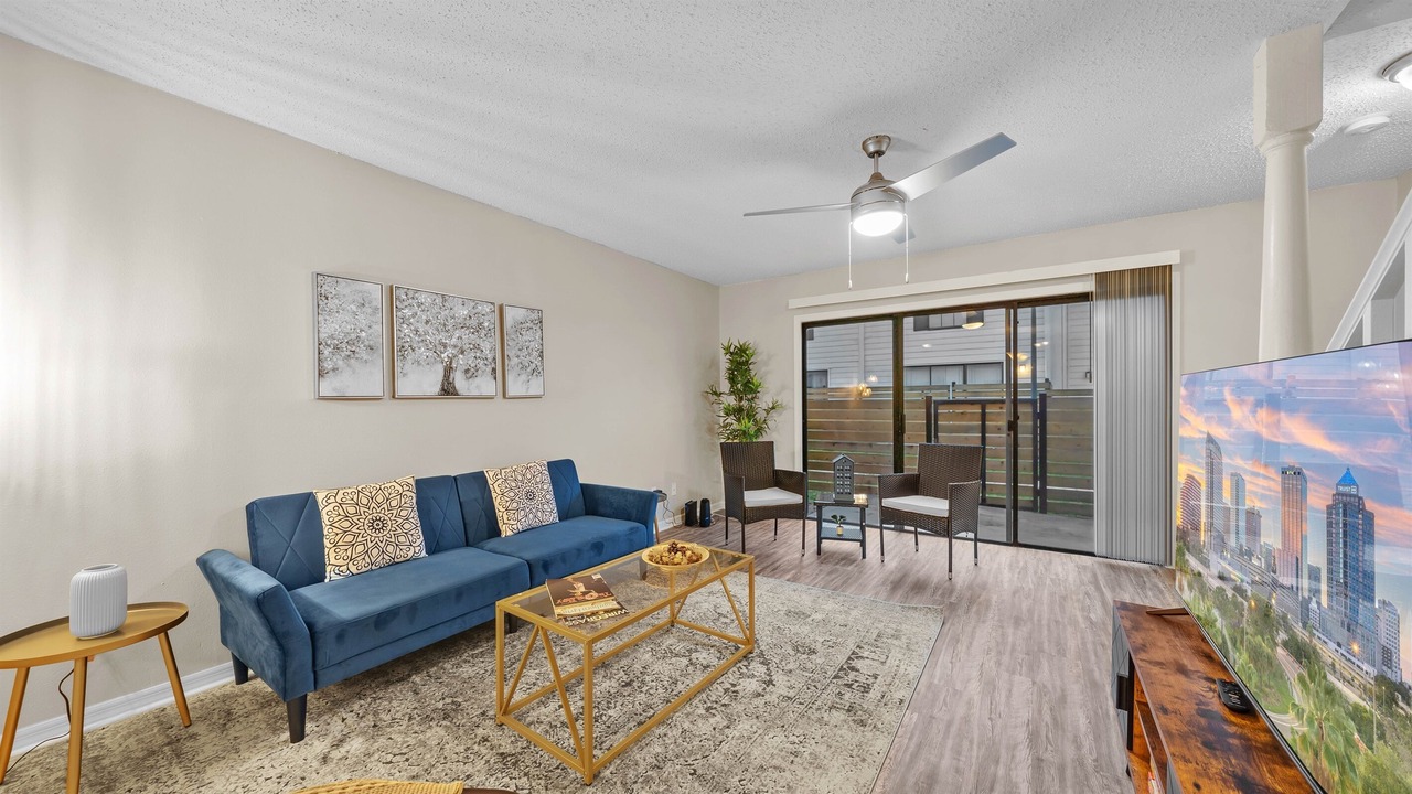 Photo of Livingroom in University