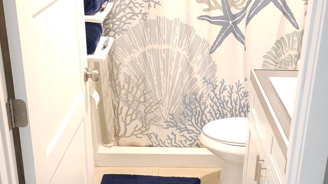Photo of Bathroom in Truckland