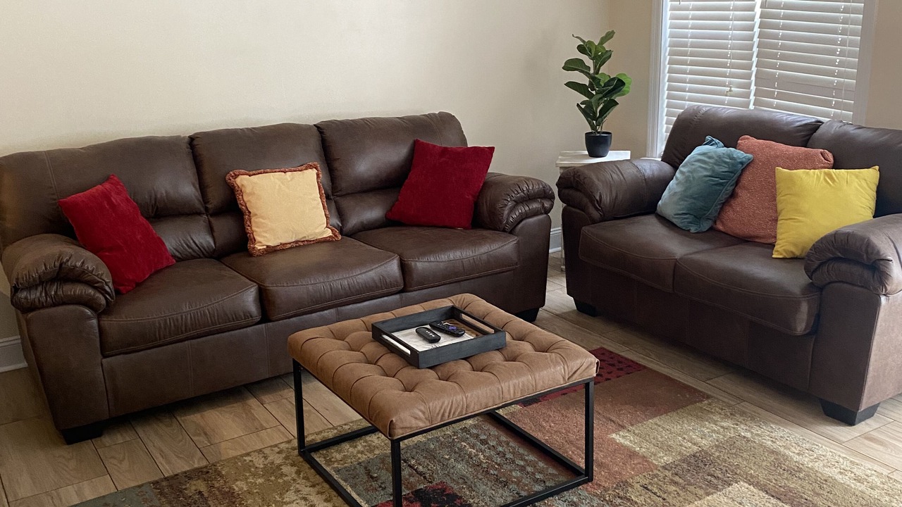 Photo of Livingroom in Enterprise