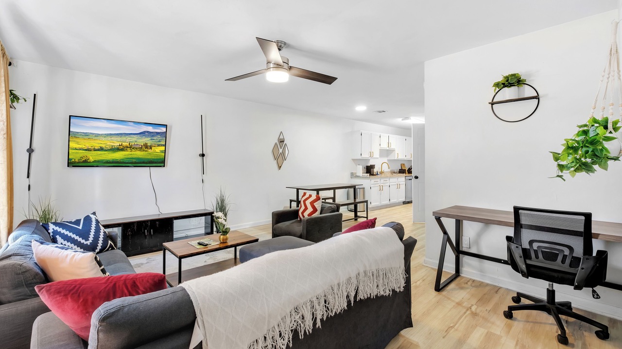 Photo of Livingroom in Griffin Heights