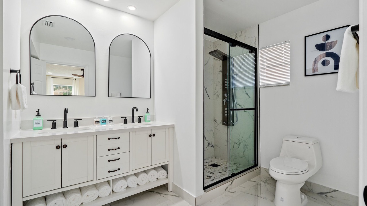 Photo of Bathroom in Lake Clarke Shores