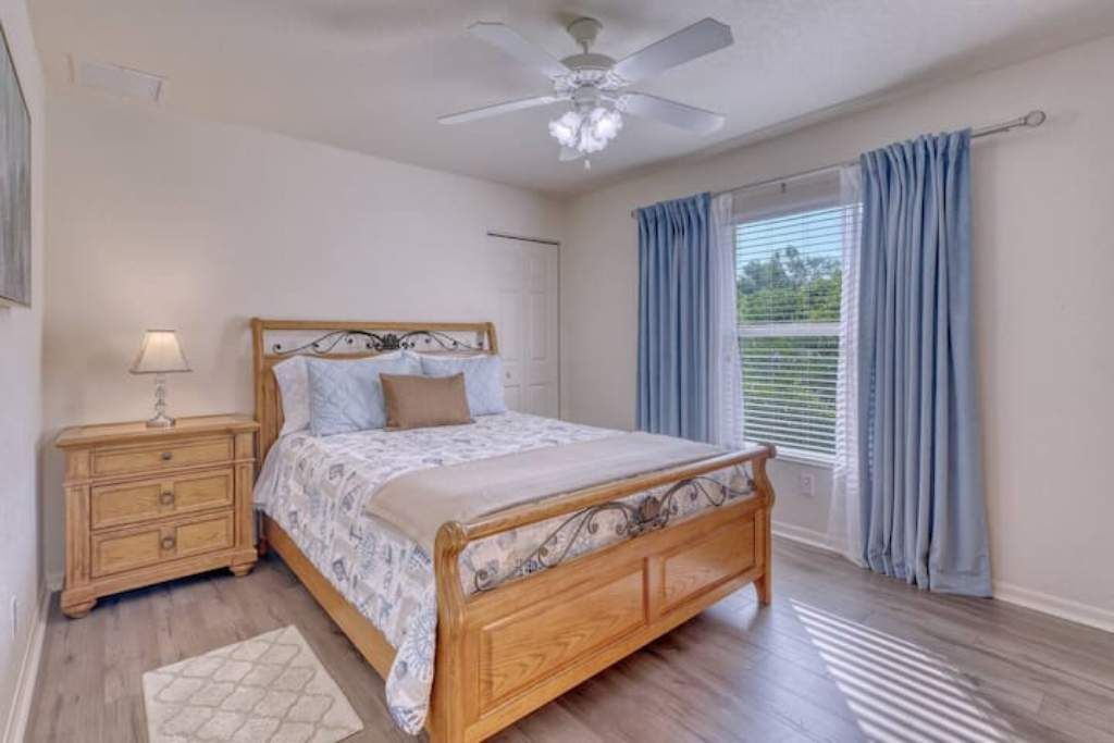 Photo of Bedroom in Rotonda Lakes