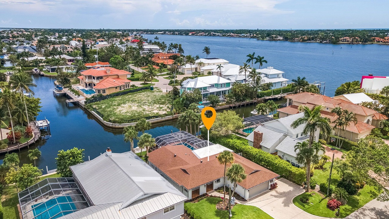 Photo of Outdoor in Naples