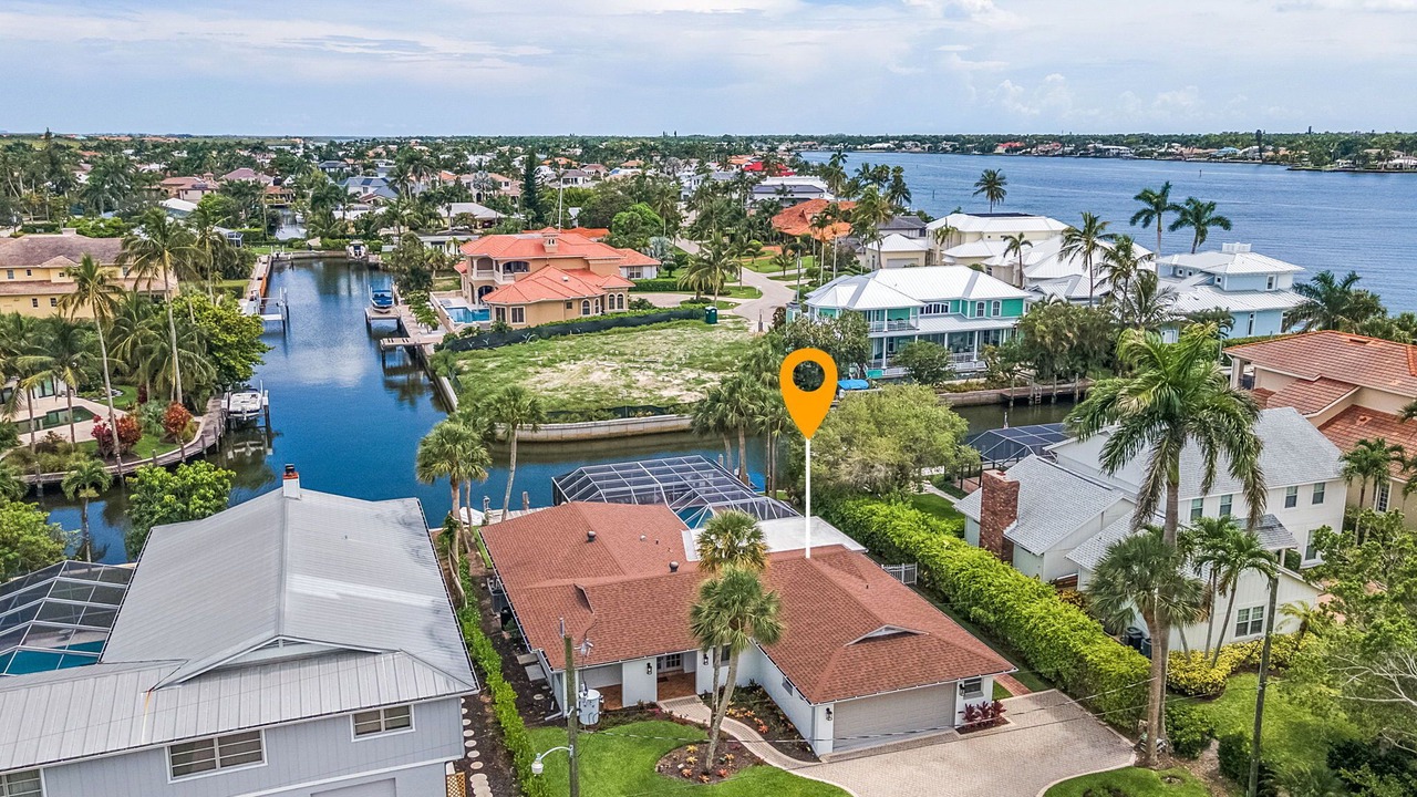Photo of Outdoor in Naples
