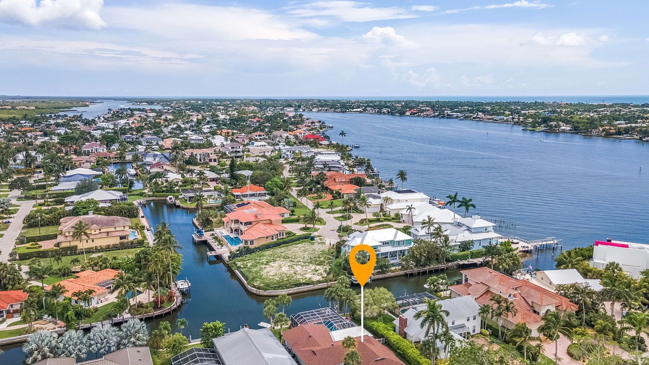 Photo of Outdoor in Naples