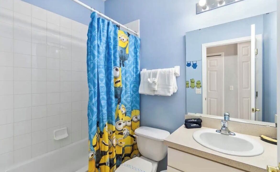 Photo of Bathroom in Highgate Park