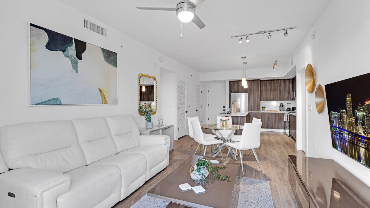 Photo of Livingroom in Doral