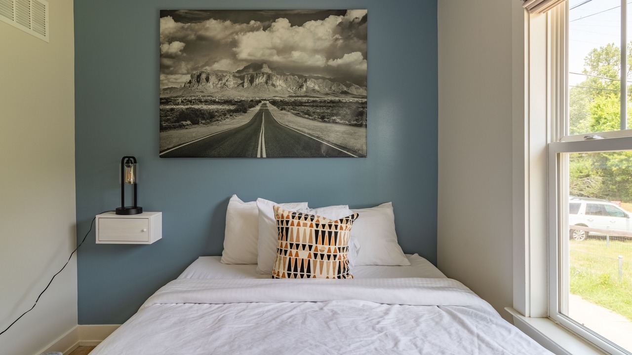 Photo of Bedroom in Cooper-Young Historic District