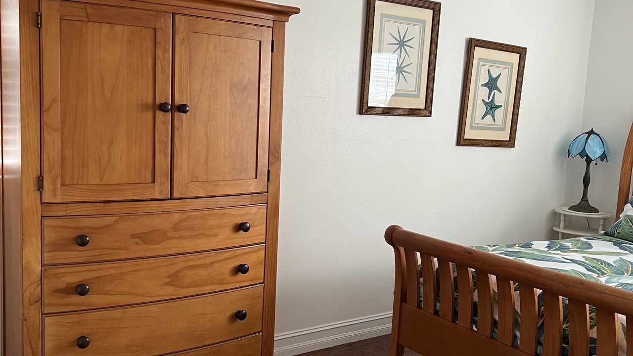 Photo of Bedroom in Willoughby Acres