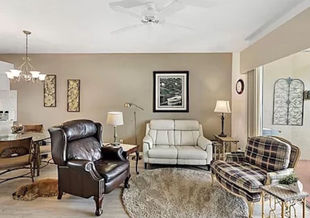 Photo of Livingroom in Naples