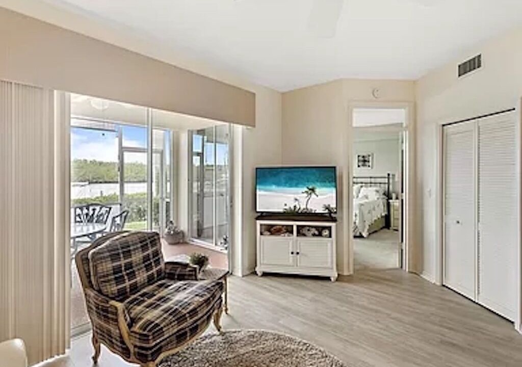Photo of Livingroom in Naples