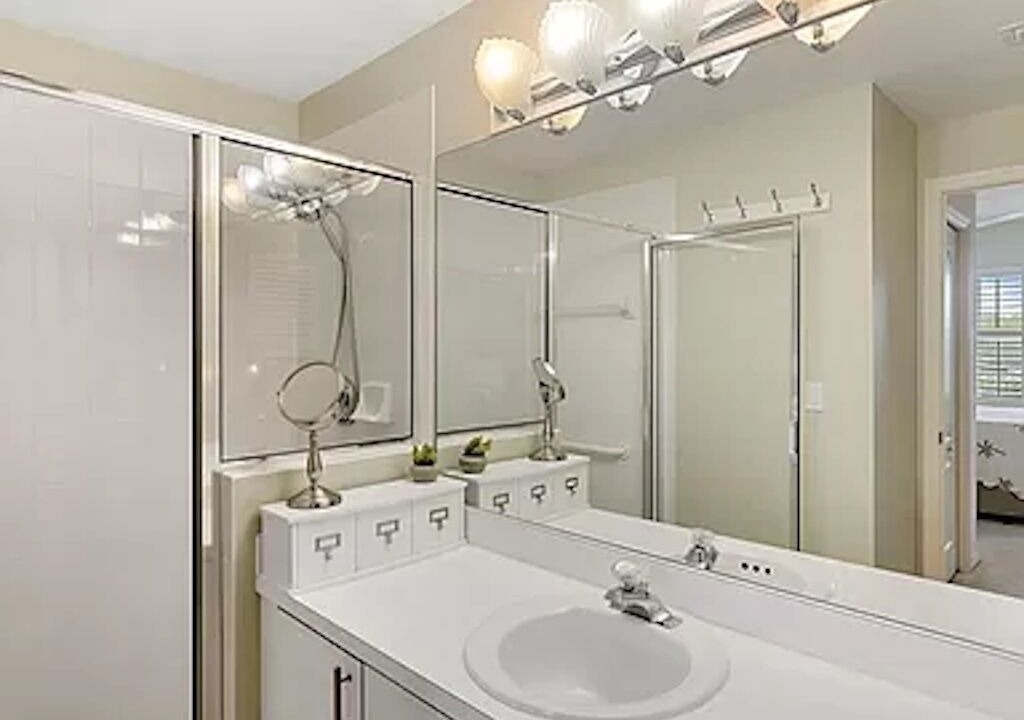 Photo of Bathroom in Naples
