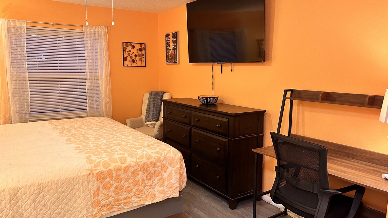 Photo of Bedroom in Tropic