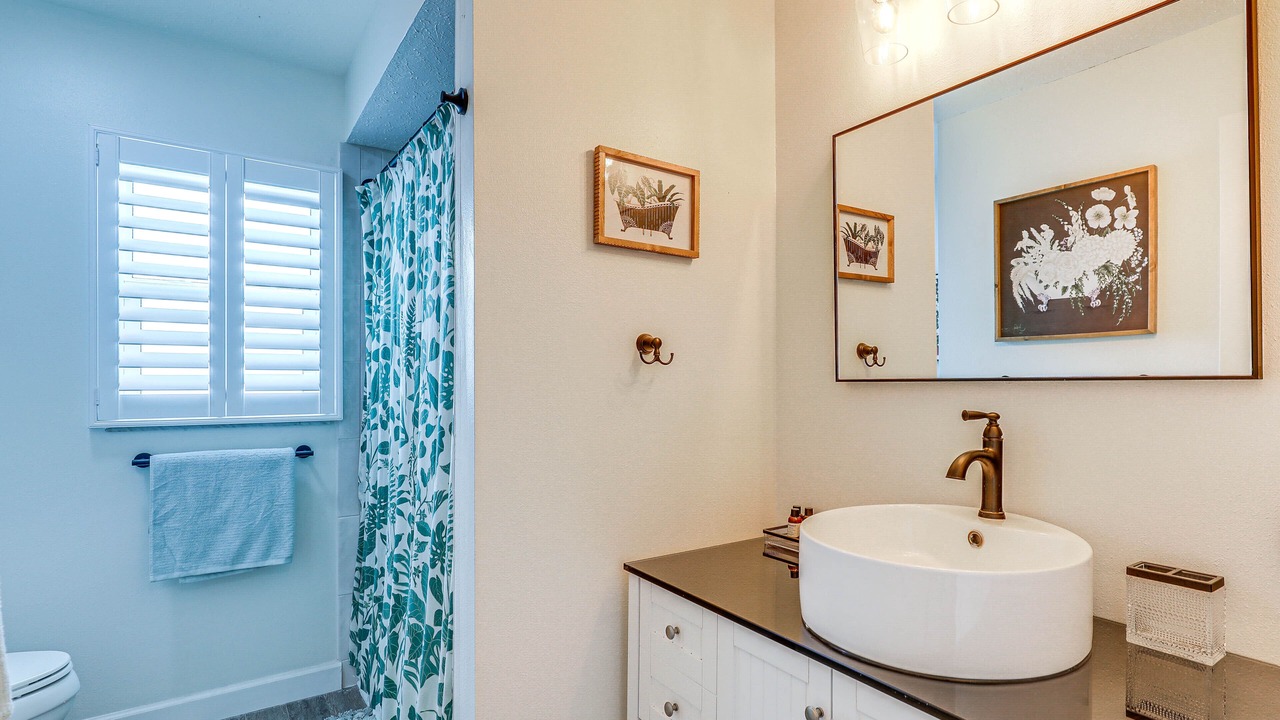 Photo of Bathroom in Apollo Beach