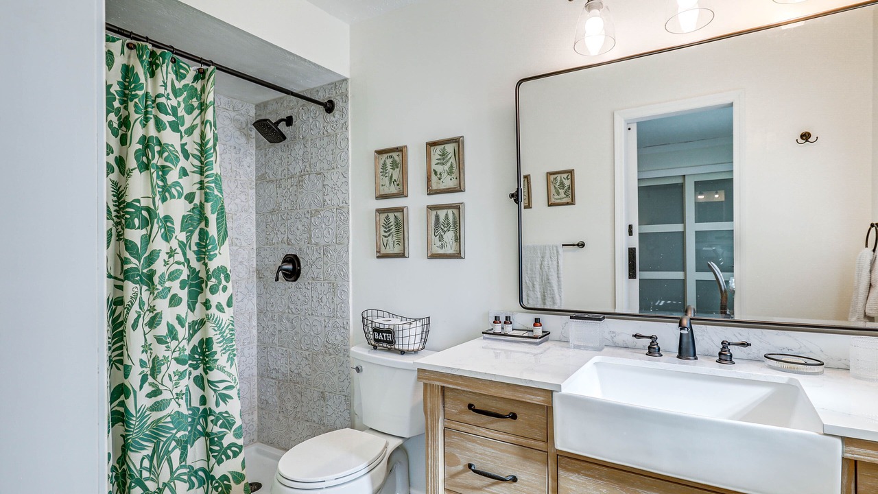 Photo of Bathroom in Apollo Beach